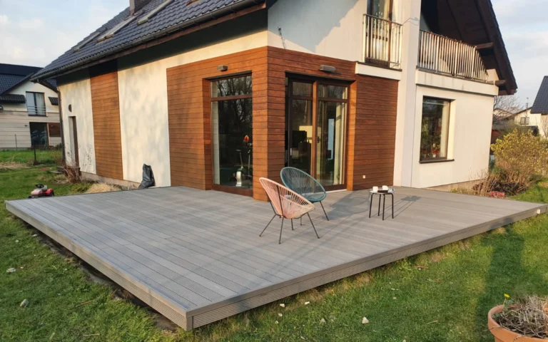 Realizacja z deski kompozytowej Natural Szary | Zaborze